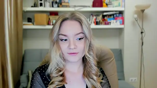 Kara Smith  online show from 29, 11, 2025