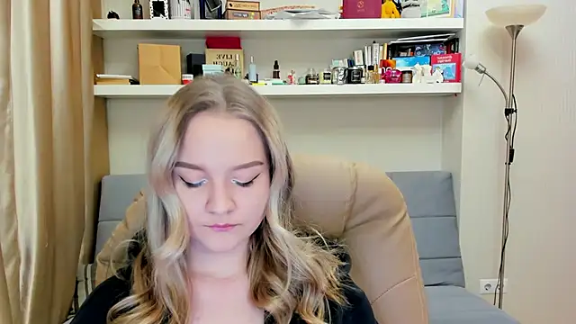 Kara Smith  online show from 10, 1, 2025