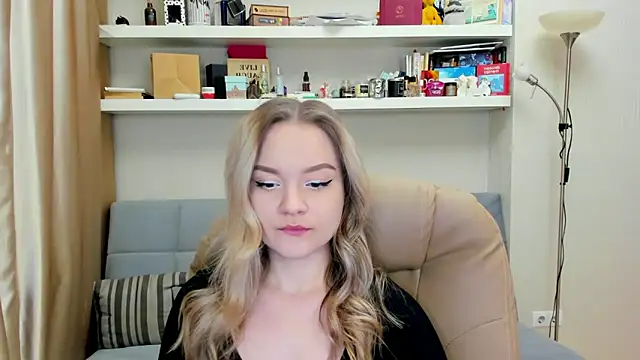 Kara Smith  online show from 22, 1, 2025