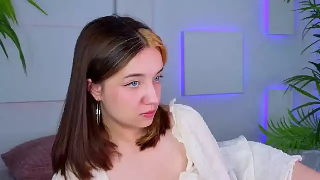 Gia Riccardo online show from 22, 9, 2025