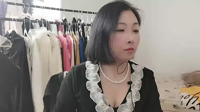 Rachel-6600 online show from 14, 1, 2026