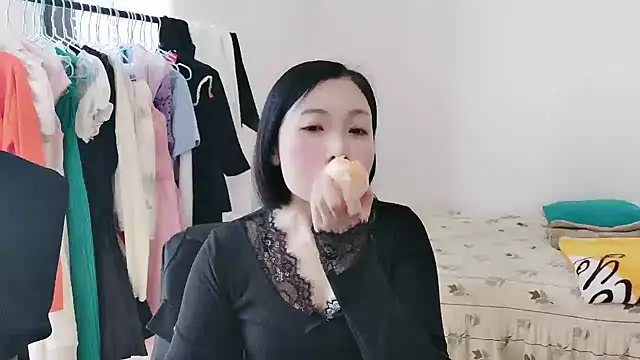 Rachel-6600 online show from 14, 11, 2025