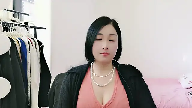 Rachel-6600 online show from 24, 4, 2026