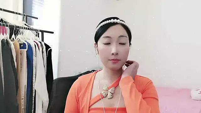 Rachel-6600 online show from 23, 4, 2026