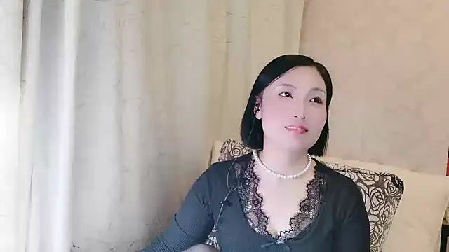 Rachel-6600 online show from 12, 11, 2025