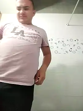 Snapshot of Andy-rtg chatting on 14, 11, 2025 Andy-rtg online show from 14, 11, 2025