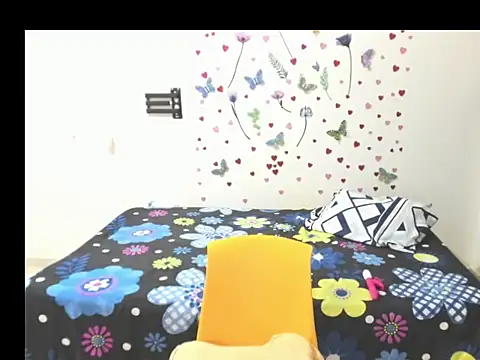 Snapshot of Olgahunder chatting on 12, 3, 2025 Olgahunder online show from 12, 3, 2025