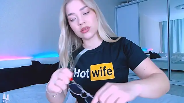 Snapshot of DIANAxxxDIAMOND chatting on 20, 9, 2025 DIANAxxxDIAMOND online show from 20, 9, 2025