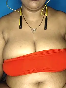 pihusingh102038 online show from 9, 3, 2025