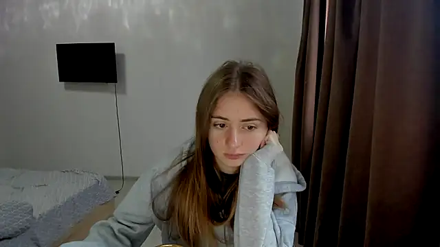 LilyHaart online show from 13, 10, 2025