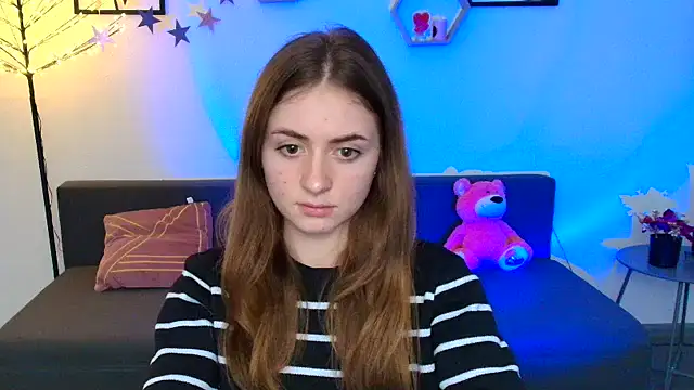 LilyHaart online show from 11, 3, 2025