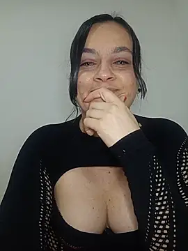 Snapshot of megan_milf79 chatting on 5, 7, 2026 megan milf79 online show from 5, 7, 2026