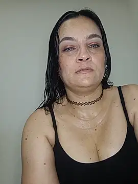 Snapshot of megan_milf79 chatting on 15, 7, 2026 megan milf79 online show from 15, 7, 2026