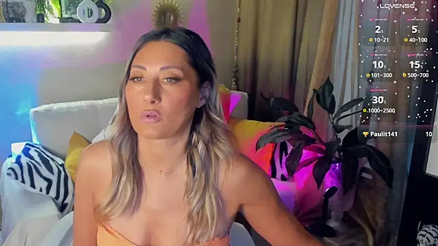SarahAlluring online show from 25, 5, 2026