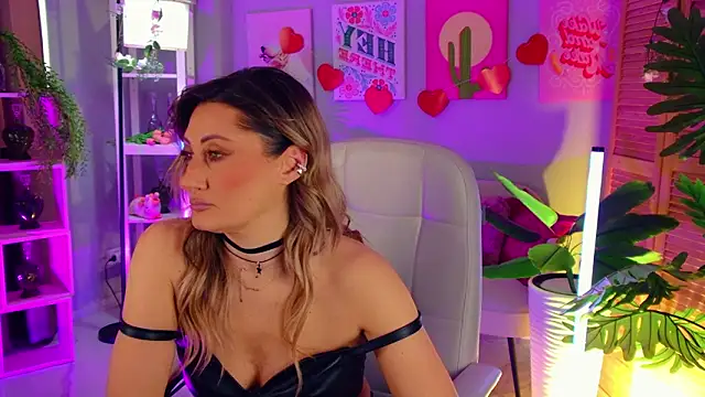 SarahAlluring online show from 21, 3, 2026