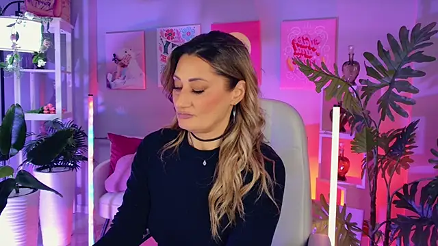 Snapshot of SarahAlluring chatting on 11, 1, 2026 SarahAlluring online show from 11, 1, 2026