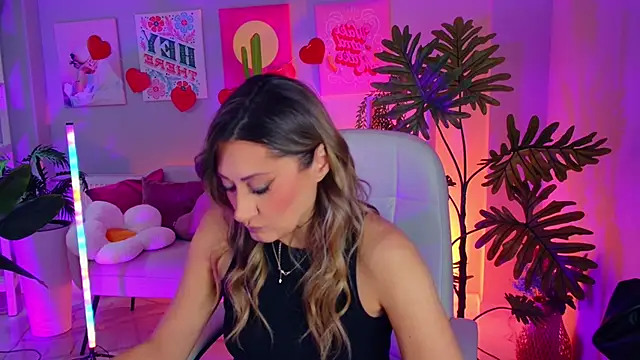 SarahAlluring online show from 23, 2, 2026