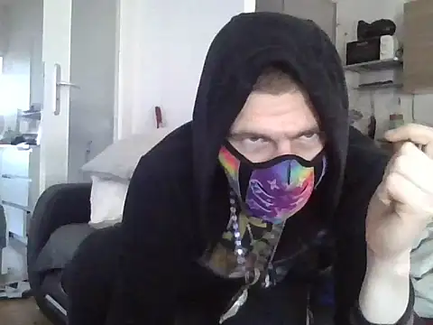 Snapshot of ThePython666 chatting on 18, 3, 2025 ThePython666 online show from 18, 3, 2025