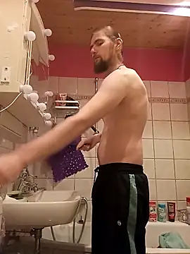 Snapshot of ThePython666 chatting on 7, 10, 2025 ThePython666 online show from 7, 10, 2025