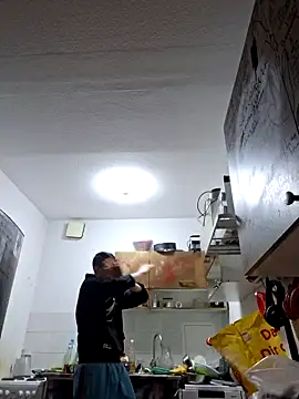 Snapshot of ThePython666 chatting on 15, 11, 2025 ThePython666 online show from 15, 11, 2025