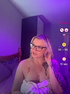 Curvy-Cleo online show from 6, 5, 2026