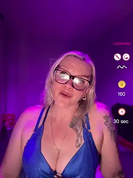 Curvy-Cleo online show from 19, 6, 2026
