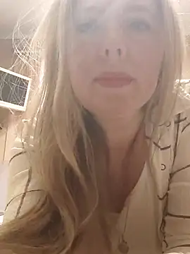 Irina3718 online show from 6, 11, 2025