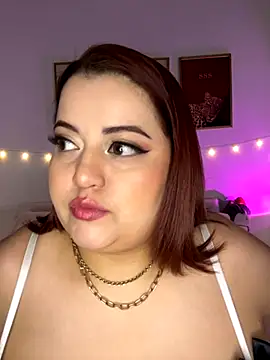 PaulaMarin online show from 25, 10, 2025