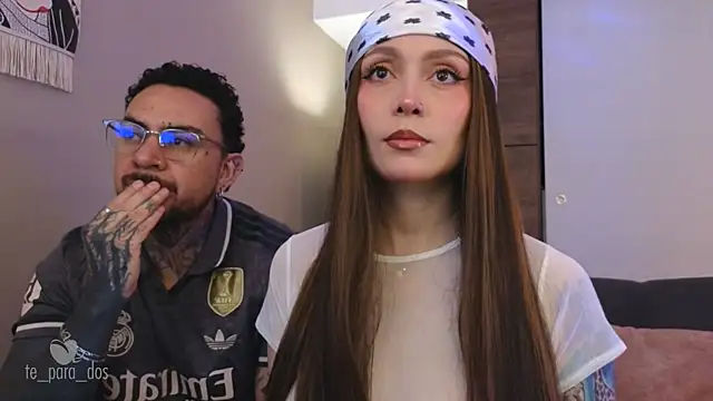 Snapshot of Te_para_2 chatting on 22, 10, 2025 Te para 2 online show from 22, 10, 2025