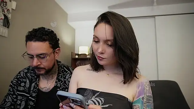 Snapshot of Te_para_2 chatting on 13, 11, 2025 Te para 2 online show from 13, 11, 2025