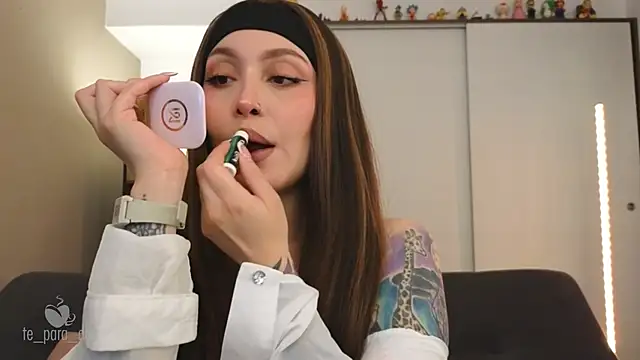 Snapshot of Te_para_2 chatting on 19, 10, 2025 Te para 2 online show from 19, 10, 2025