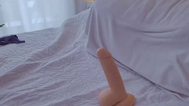 Eva Roose online show from 4, 2, 2025