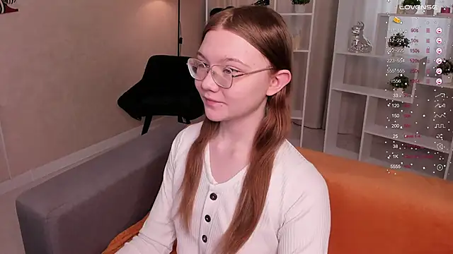 Snapshot of luv_tessa chatting on 1, 3, 2026 luv tessa online show from 1, 3, 2026