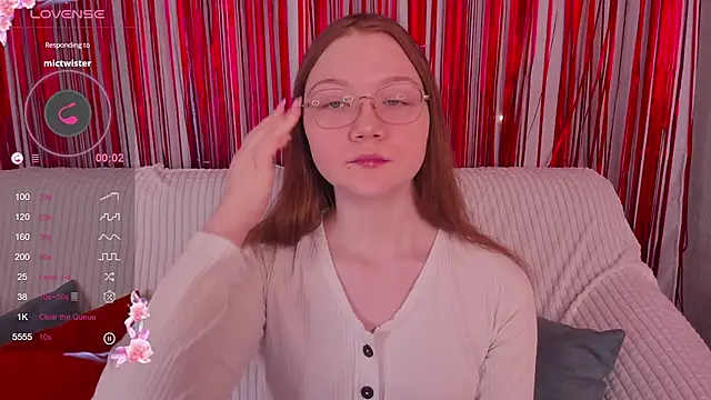 Snapshot of luv_tessa chatting on 15, 2, 2026 luv tessa online show from 15, 2, 2026