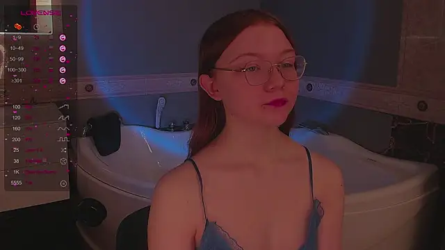 Snapshot of luv_tessa chatting on 12, 2, 2026 luv tessa online show from 12, 2, 2026