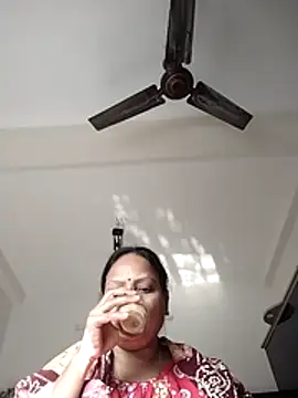 Snapshot of Arohi35 chatting on 9, 2, 2026 Arohi35 online show from 9, 2, 2026