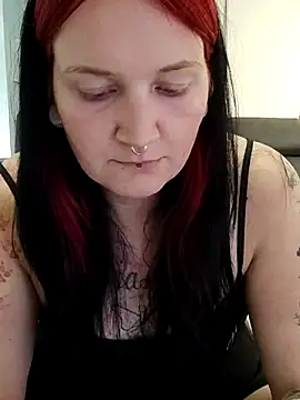 Snapshot of TiffiChantiT2 chatting on 17, 6, 2026 TiffiChantiT2 online show from 17, 6, 2026