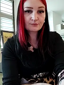 TiffiChantiT2 online show from 15, 5, 2026