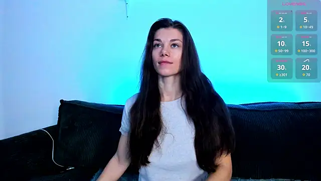 Eva McCoy online show from 2, 12, 2025