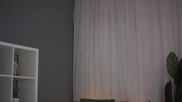 AnnastasiaMills online show from 8, 7, 2026