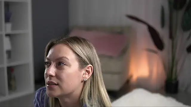 AnnastasiaMills online show from 14, 7, 2026