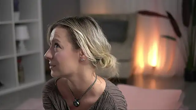 AnnastasiaMills online show from 7, 6, 2026