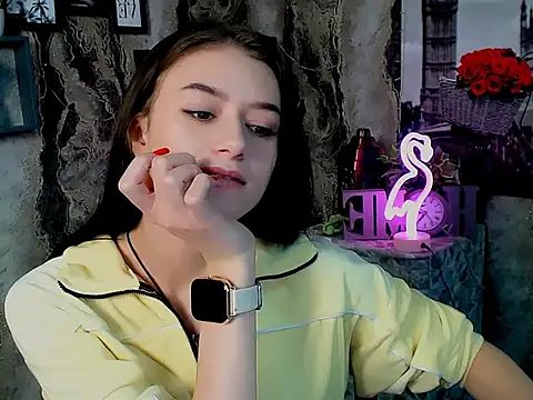 Snapshot of LanaTey chatting on 12, 10, 2025 LanaTey online show from 12, 10, 2025