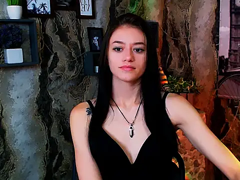 Snapshot of LanaTey chatting on 13, 9, 2025 LanaTey online show from 13, 9, 2025