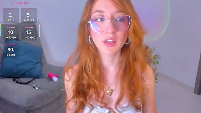 catalina uwu online show from 7, 4, 2026