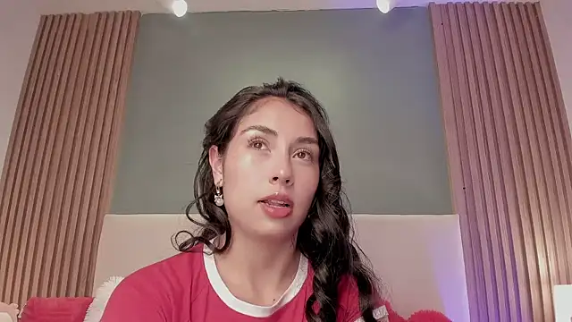 Snapshot of iberiavega chatting on 24, 10, 2025 iberiavega online show from 24, 10, 2025