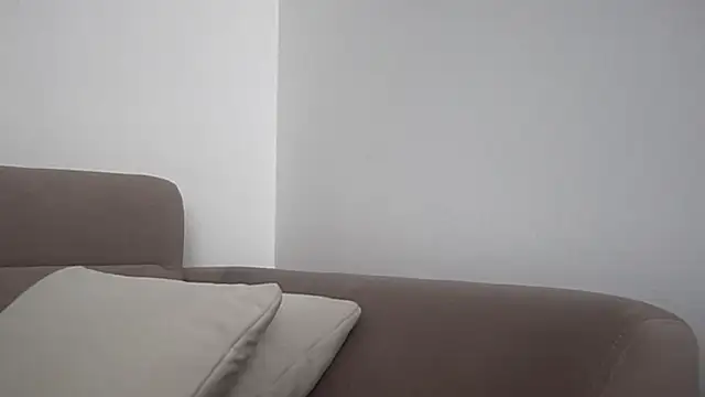 Snapshot of AngelinaMeov chatting on 9, 9, 2025 AngelinaMeov online show from 9, 9, 2025