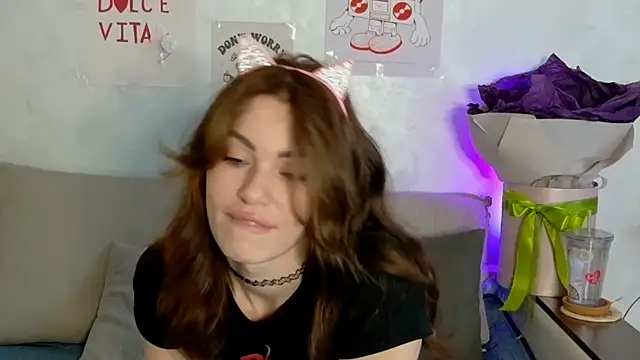 SweetDarling7 online show from 29, 3, 2026