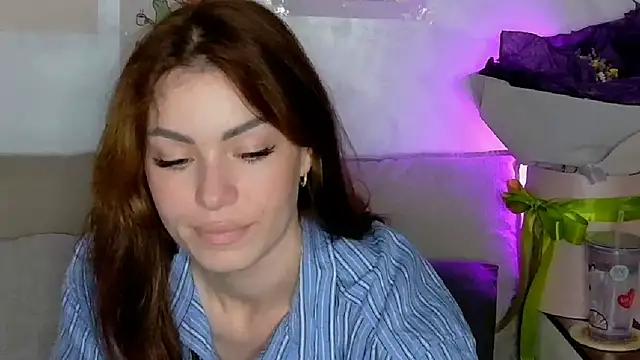 SweetDarling7 online show from 21, 4, 2026