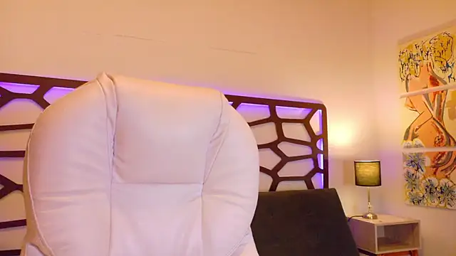 alice rous21 online show from 4, 11, 2025